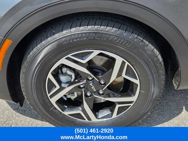Used 2024 Kia Sportage LX FWD image 19