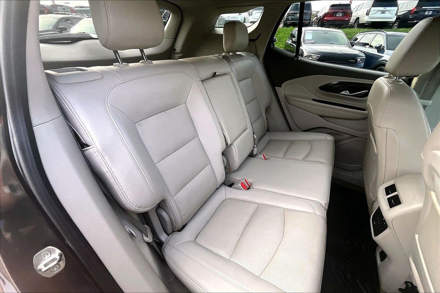 Used 2020 GMC Terrain Denali w/ Denali Premium Package AWD/4WD image 22