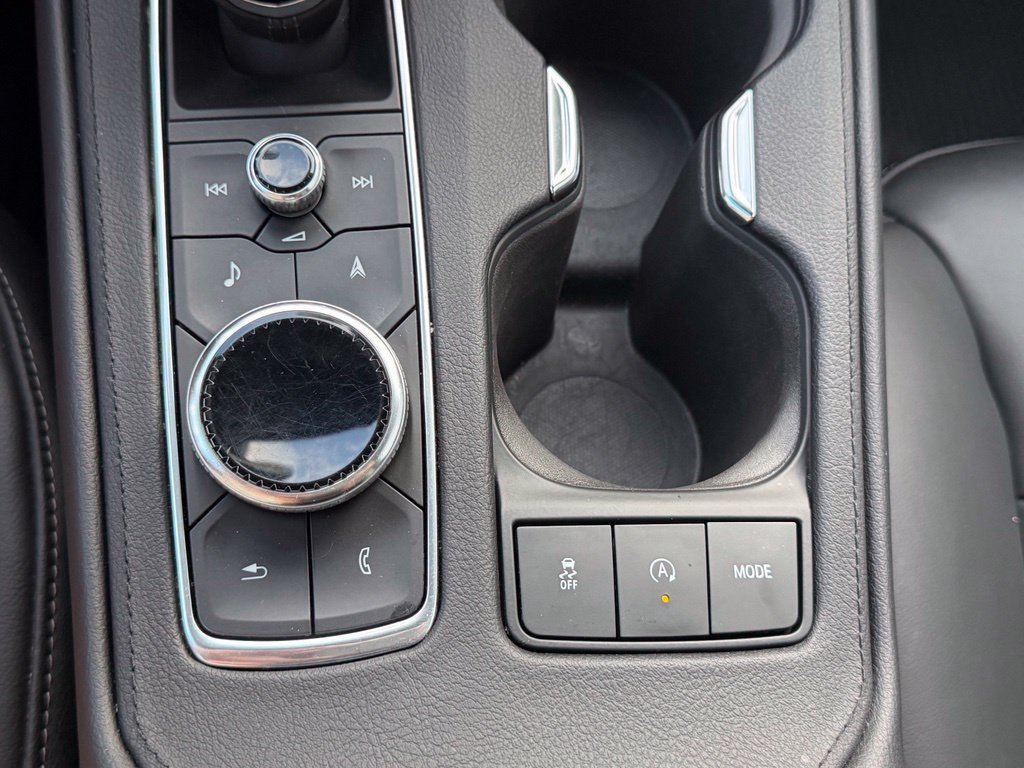 Used 2022 Cadillac XT4 Premium Luxury w/ Enhanced Visibility Package FWD image 31