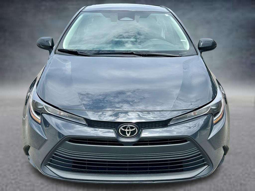 Used 2024 Toyota Corolla LE FWD image 2