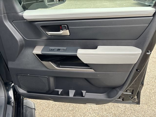 Used 2022 Toyota Tundra Limited AWD/4WD image 16