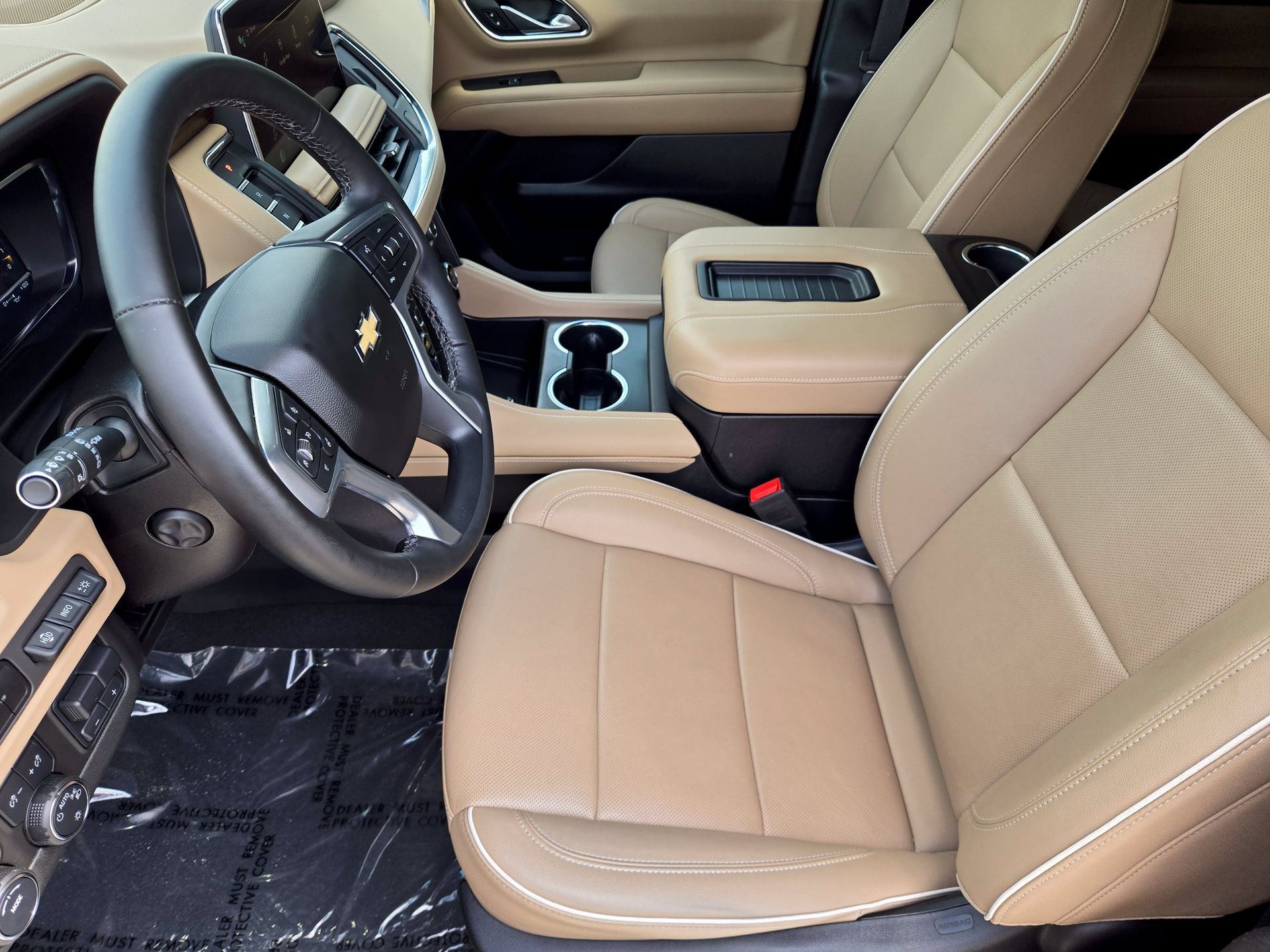 Used 2024 Chevrolet Tahoe Premier w/ Premium Package RWD image 3