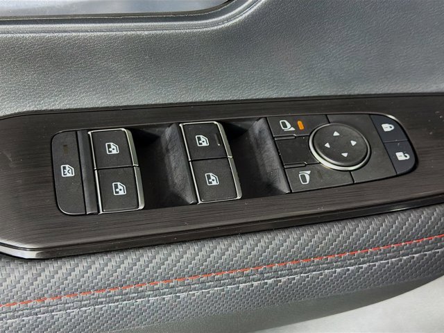 Certified 2026 Nissan Kicks SR w/ SR Premium Package image 20