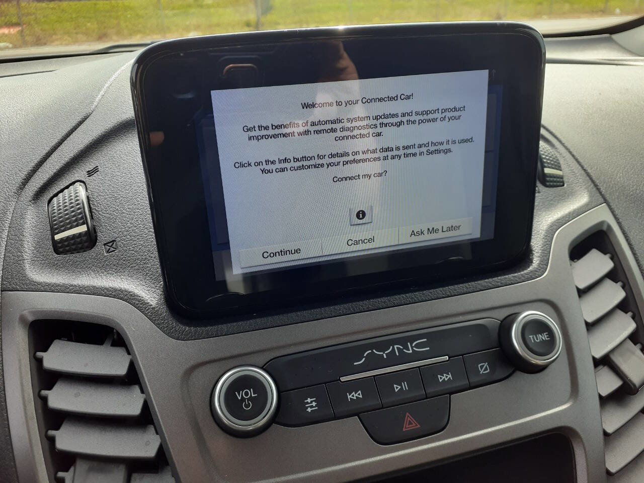 Used 2019 Ford Transit Connect XL image 11