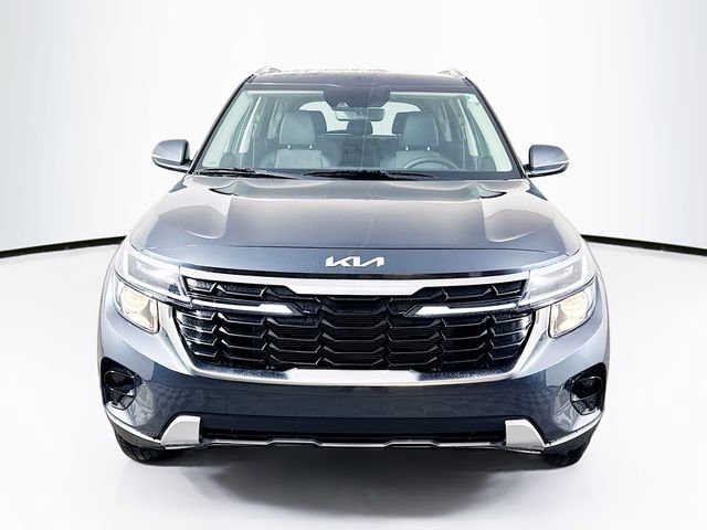 New 2026 Kia Seltos S AWD/4WD image 2