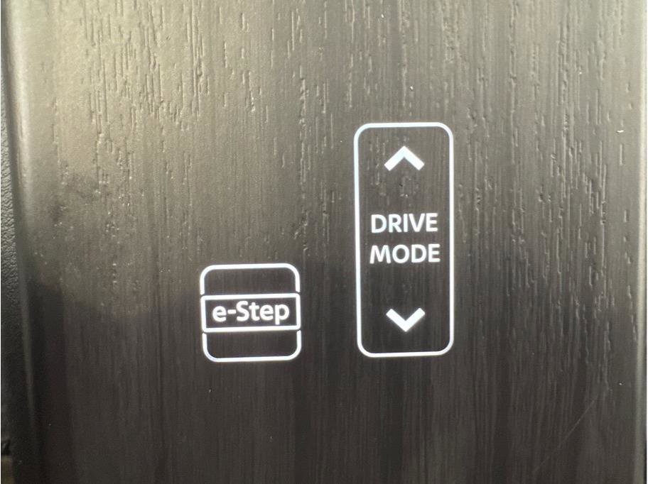 Used 2023 Nissan Ariya AWD image 24