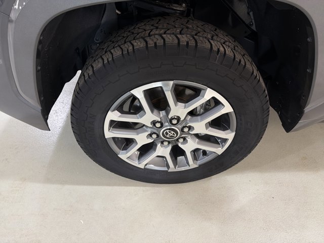 Used 2022 Toyota Tundra 1794 Edition image 11