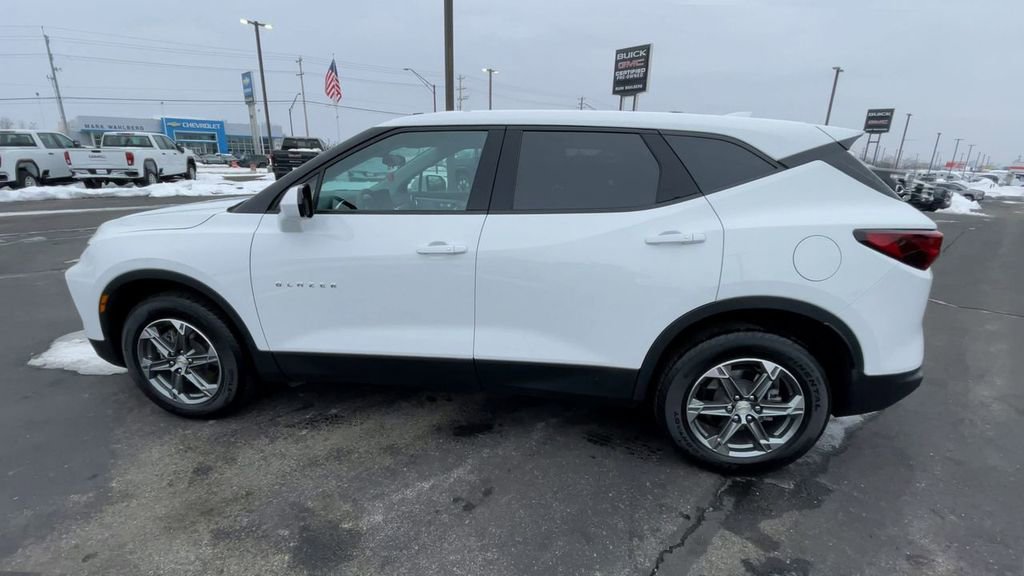 Used 2023 Chevrolet Blazer LT w/ Driver Confidence Package FWD image 7