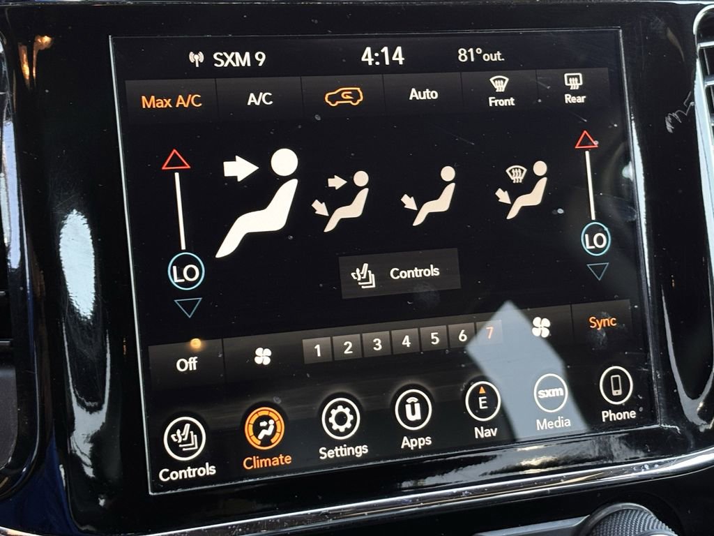 Used 2019 Jeep Grand Cherokee Altitude RWD image 14