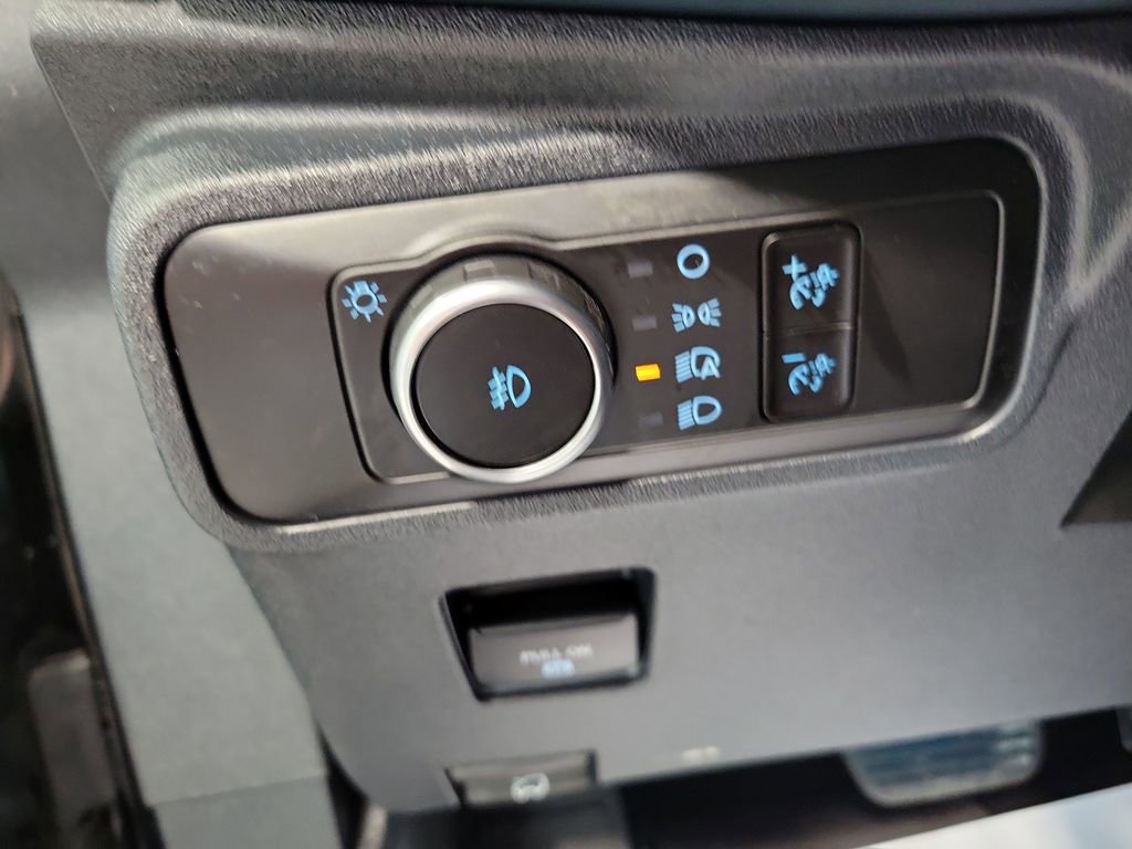 Used 2025 Ford Bronco Heritage Edition AWD/4WD image 35