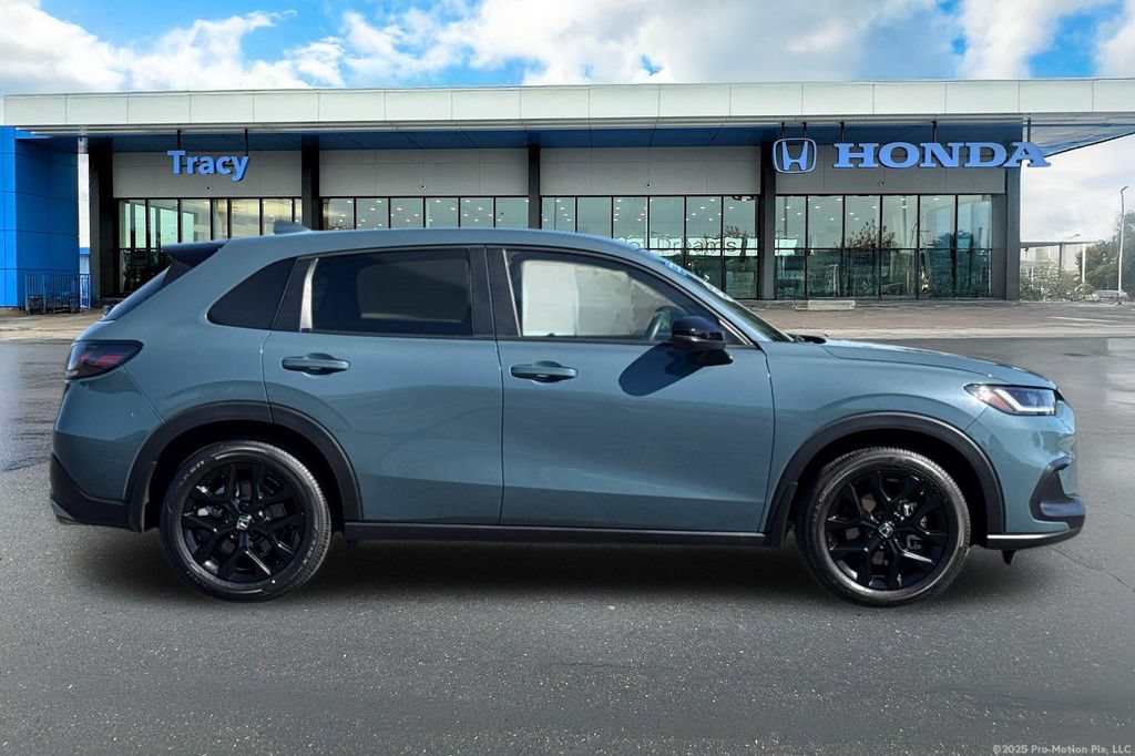 Certified 2024 Honda HR-V Sport image 4