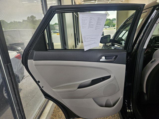 Used 2021 Hyundai Tucson SE w/ Cargo Package AWD/4WD image 16