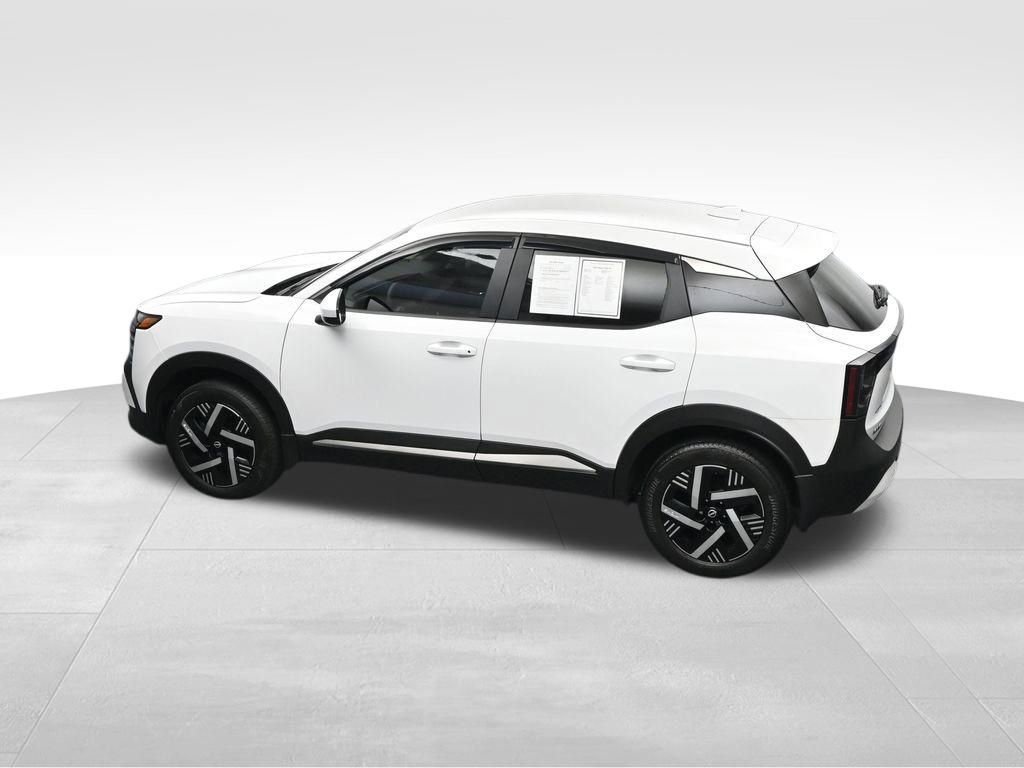 Used 2025 Nissan Kicks SV FWD image 19