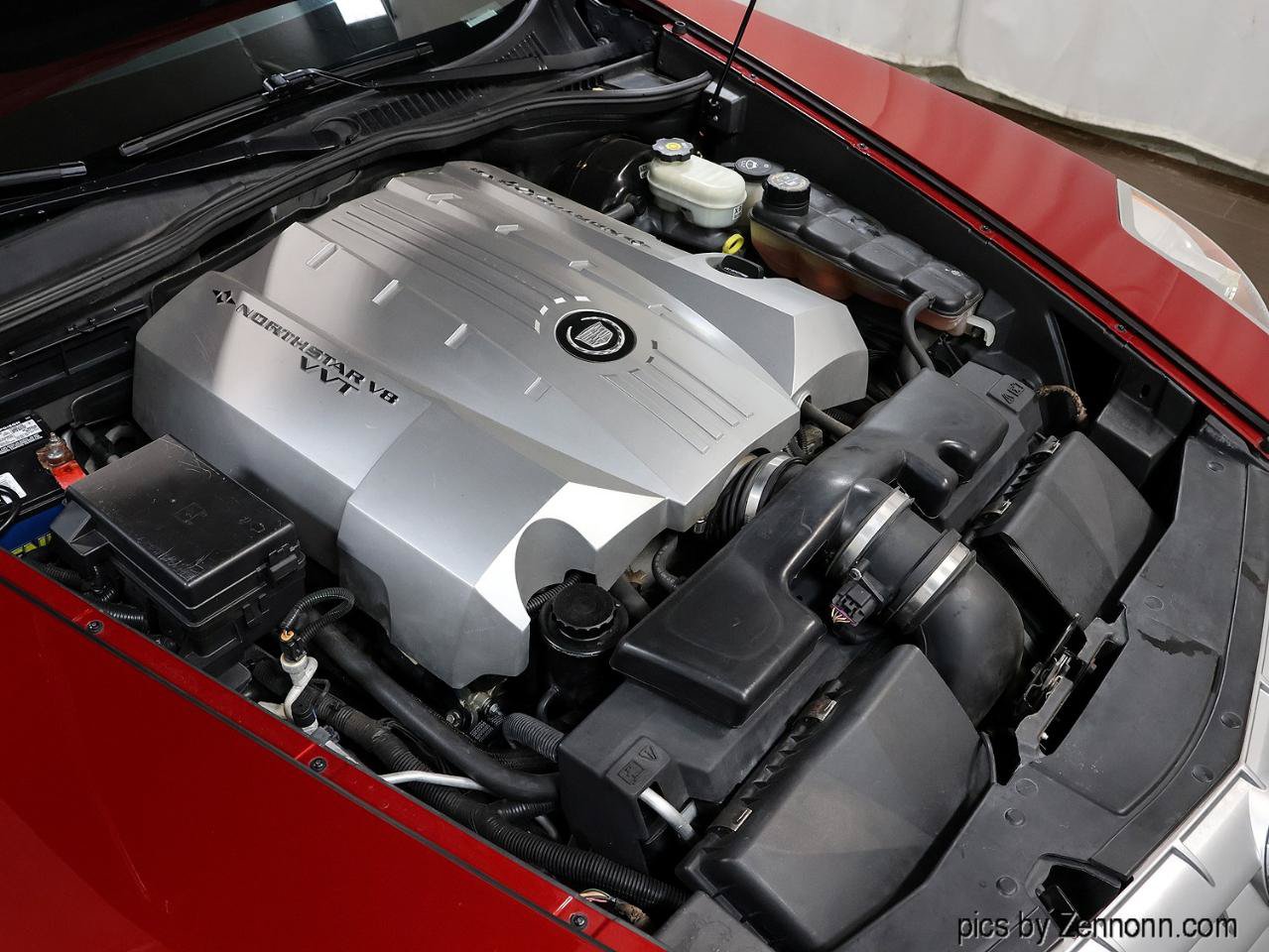 Used 2008 Cadillac XLR RWD image 31