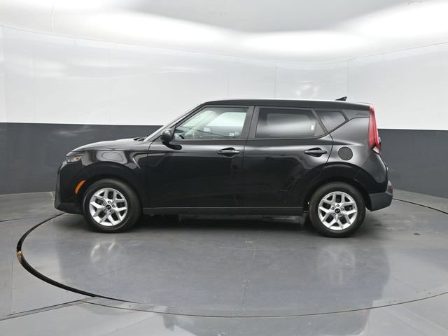 Used 2021 Kia Soul S FWD image 2
