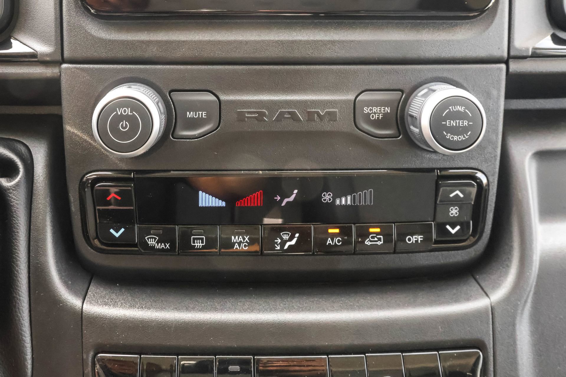 New 2026 RAM ProMaster 1500 w/ Convenience Group image 14