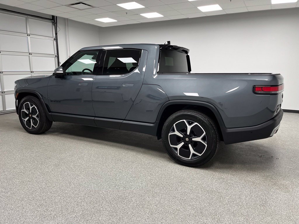 Used 2023 Rivian R1T Adventure Dual AWD/4WD image 7