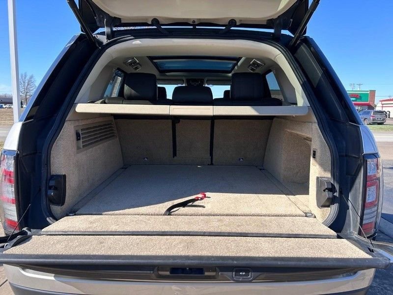 Used 2017 Land Rover Range Rover HSE image 6