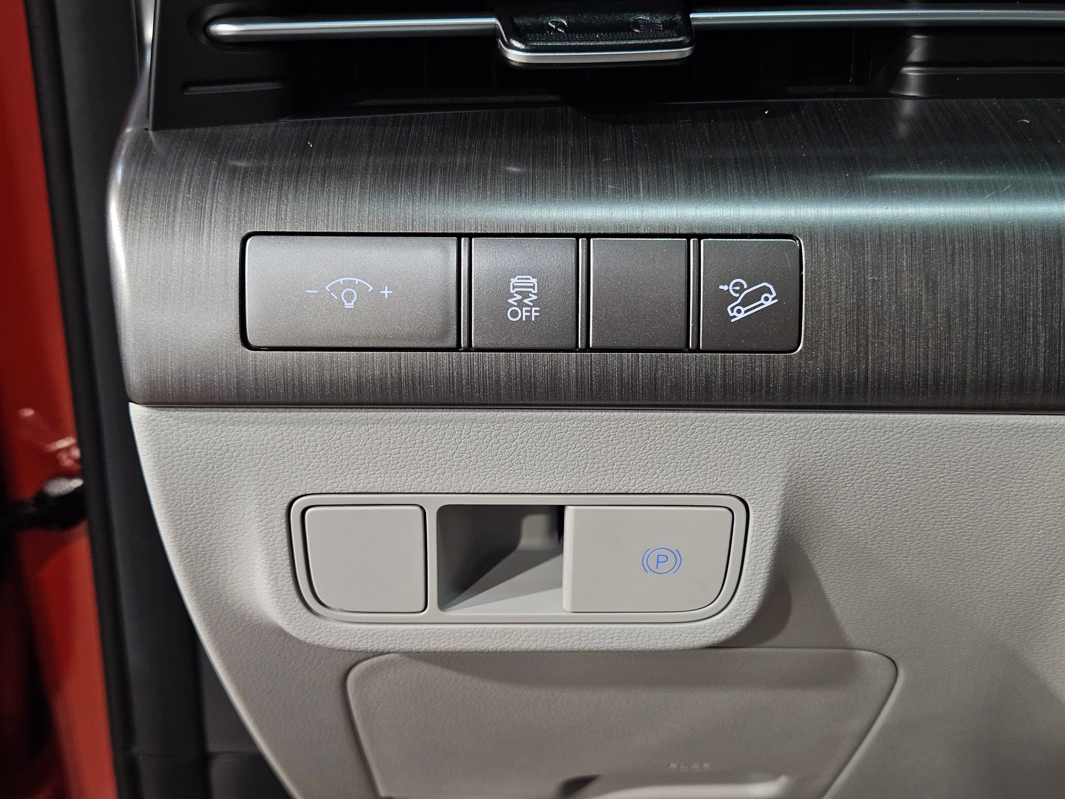 Used 2024 Hyundai Kona SEL w/ Convenience Package image 25