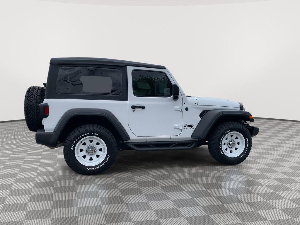 Used 2025 Jeep Wrangler Sport image 9