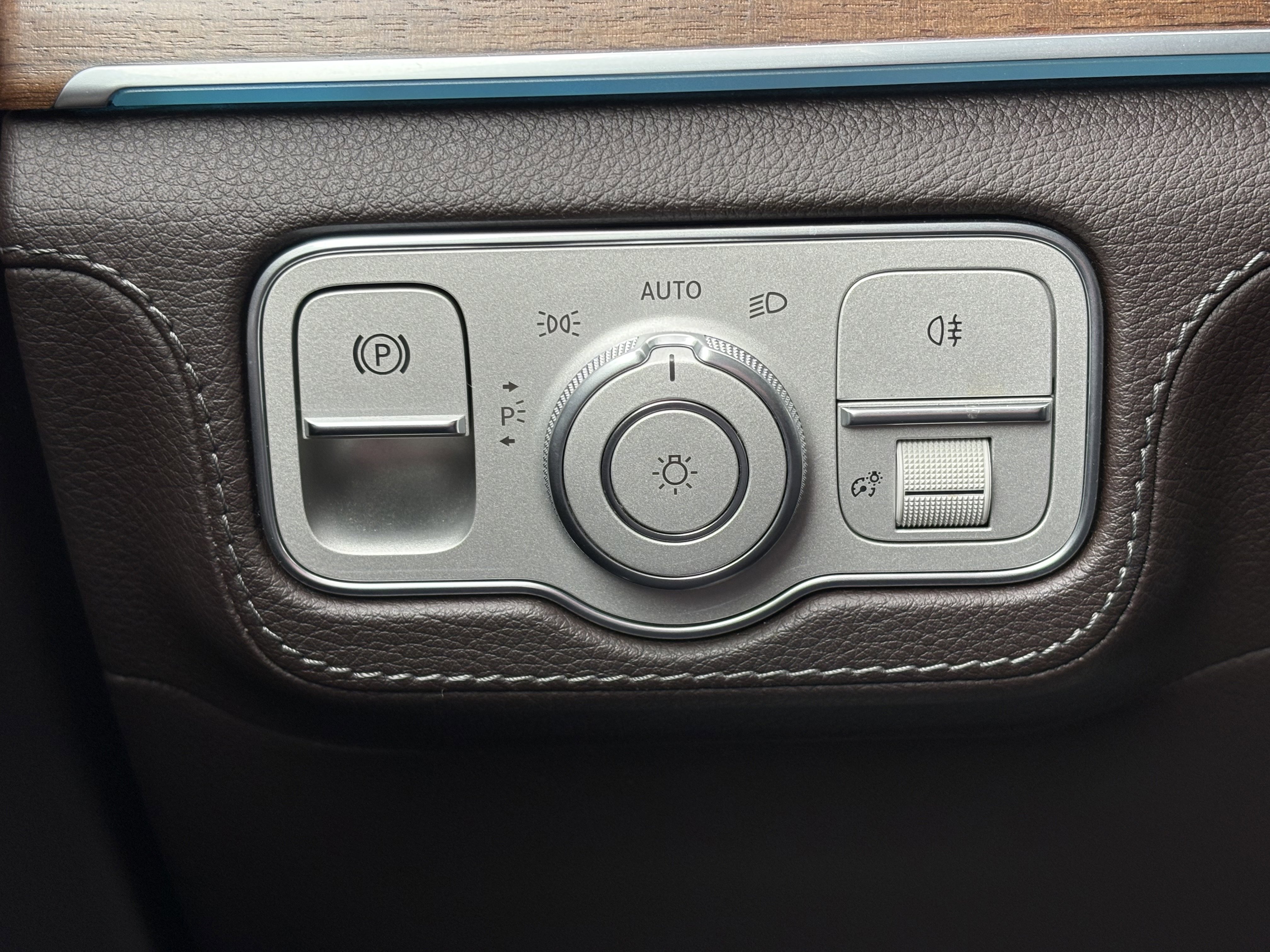 Used 2022 Mercedes-Benz GLS 450 4MATIC image 29