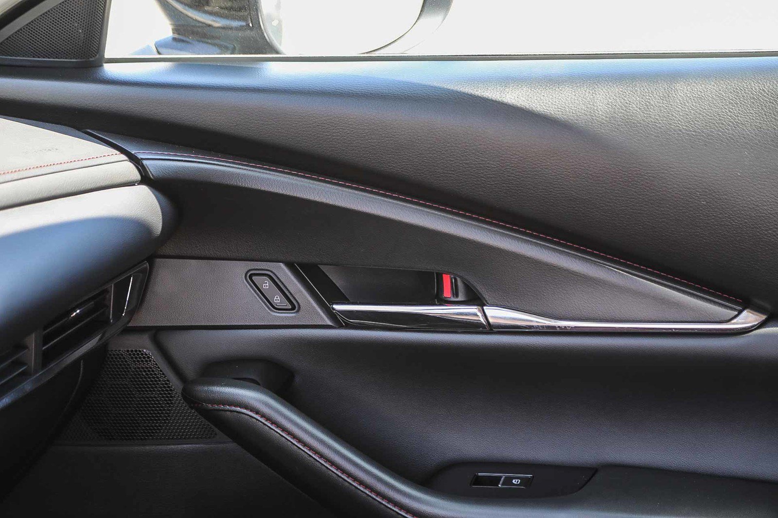 Used 2023 MAZDA CX-30 AWD 2.5 S w/ Preferred Package image 21
