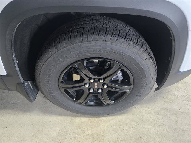 Certified 2023 GMC Acadia AT4 w/ Technology Package AWD/4WD image 7