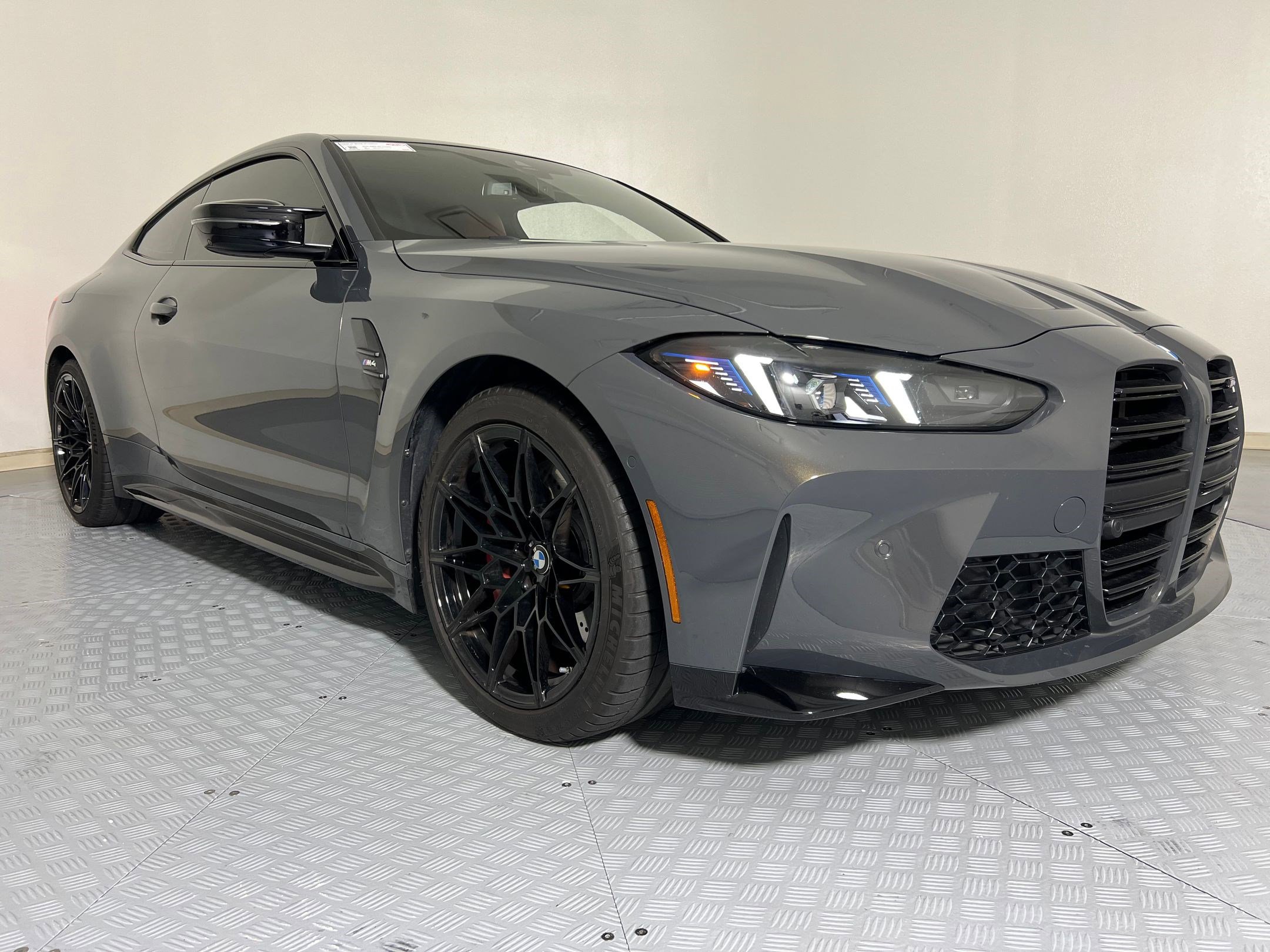 Used 2025 BMW M4 Coupe w/ Executive Package image 7
