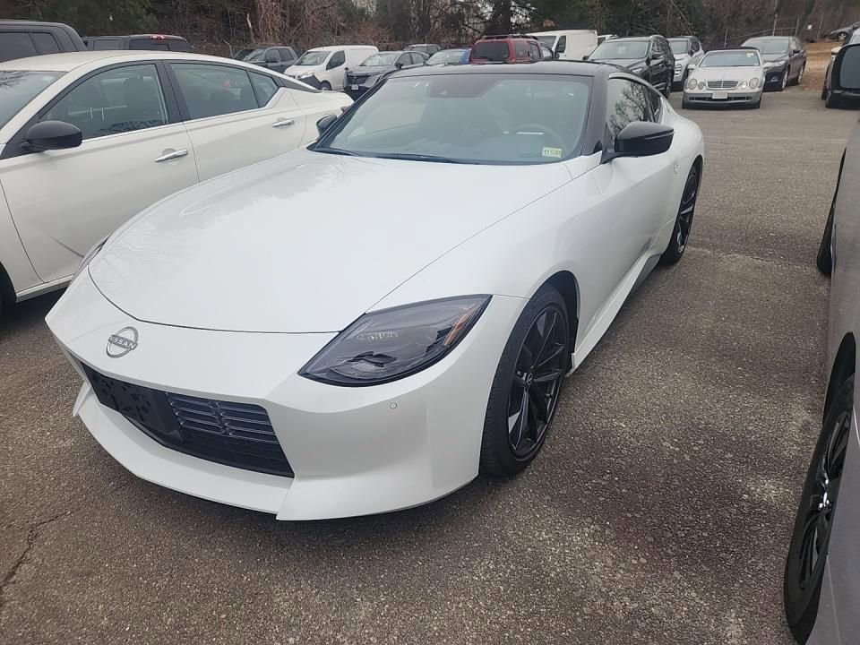 Used 2024 Nissan Z Performance w/ Floor Mat Package image 17