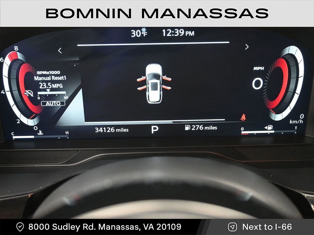 Used 2024 Nissan Pathfinder Platinum image 15