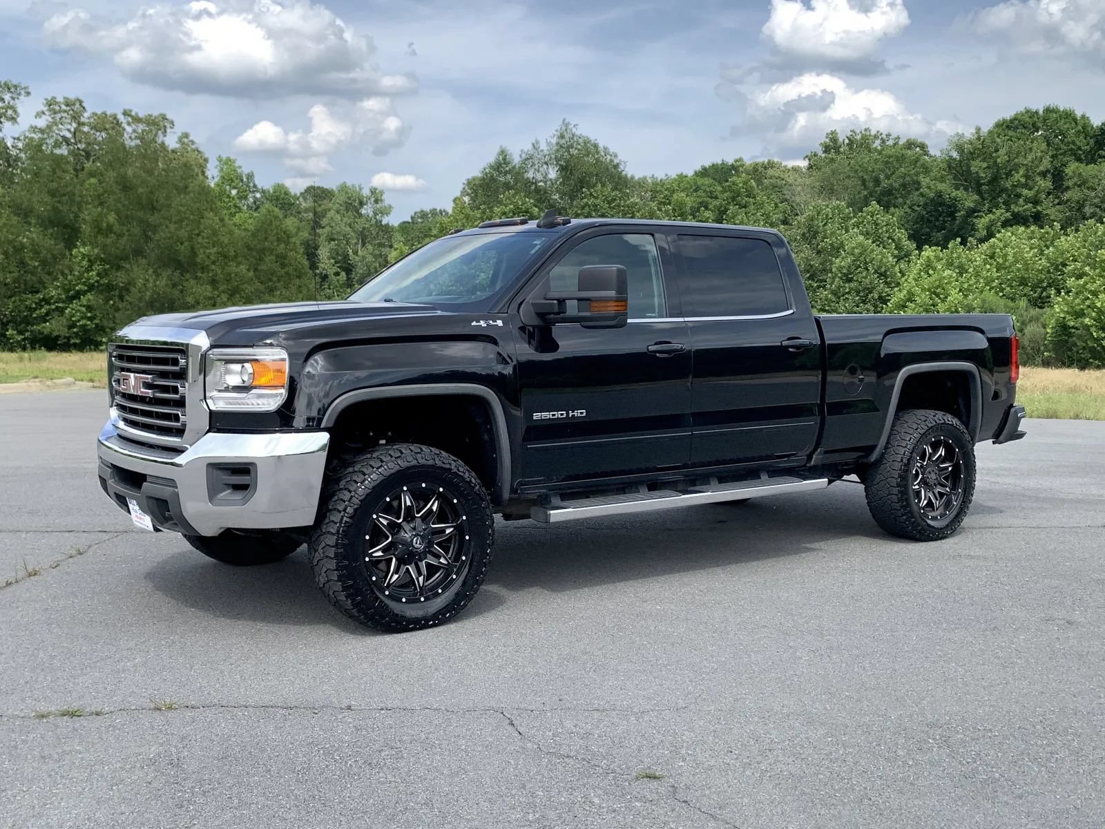 Used 2016 GMC Sierra 2500 SLE AWD/4WD image 3