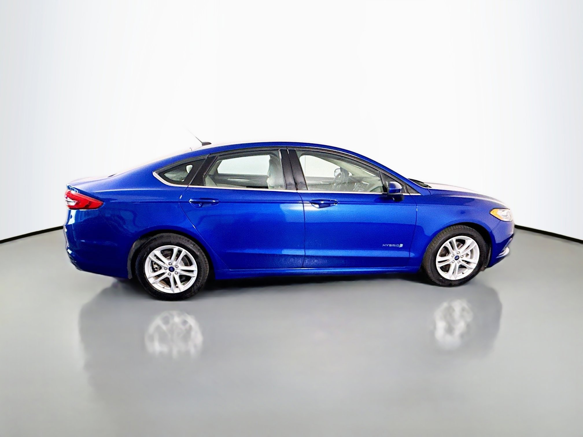Used 2018 Ford Fusion S image 11