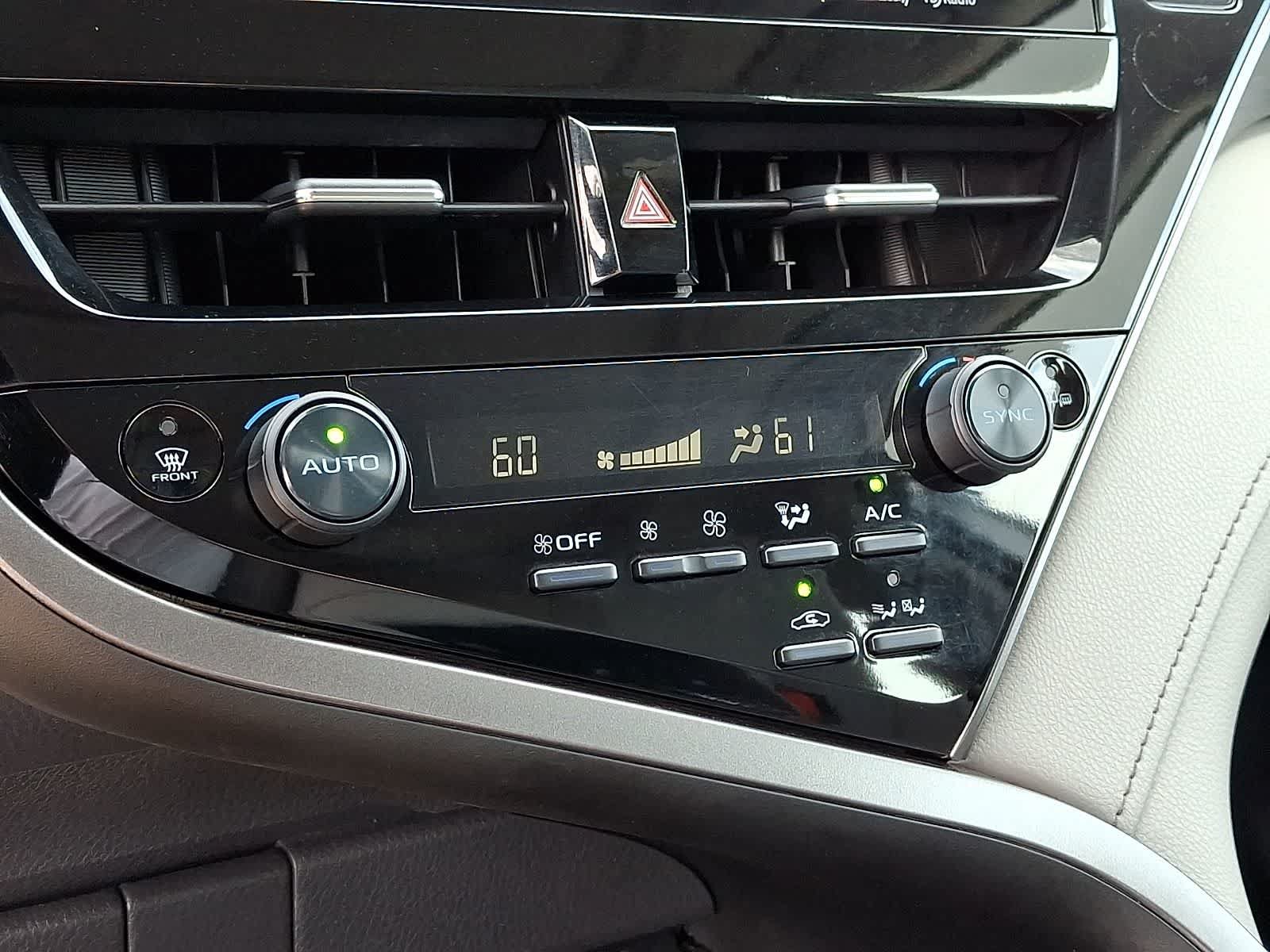 Used 2022 Toyota Camry XLE w/ Navigation Upgrade Package FWD image 20