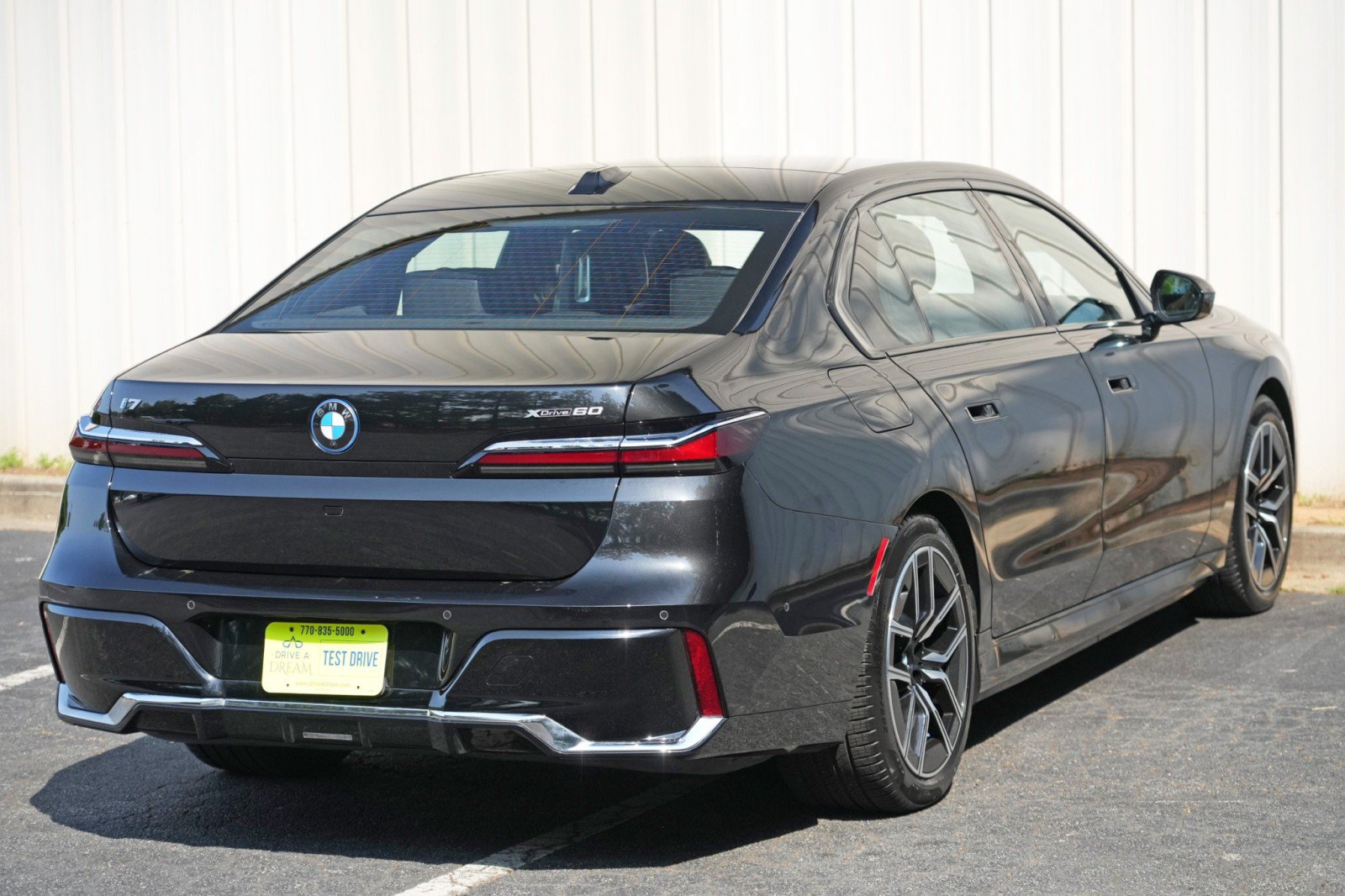 Used 2023 BMW i7 xDrive60 w/ Executive Package 2 AWD/4WD image 73