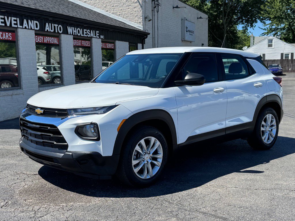 Used 2022 Chevrolet TrailBlazer LS FWD image 1