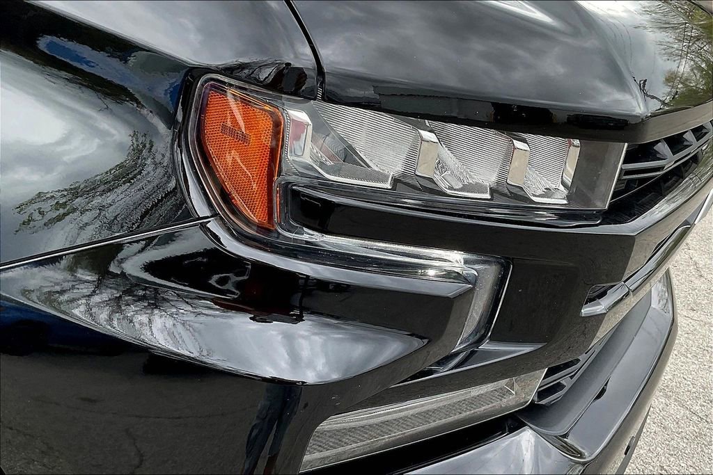 Used 2021 Chevrolet Silverado 1500 LT Trail Boss w/ LT Trail Boss Premium Package image 32