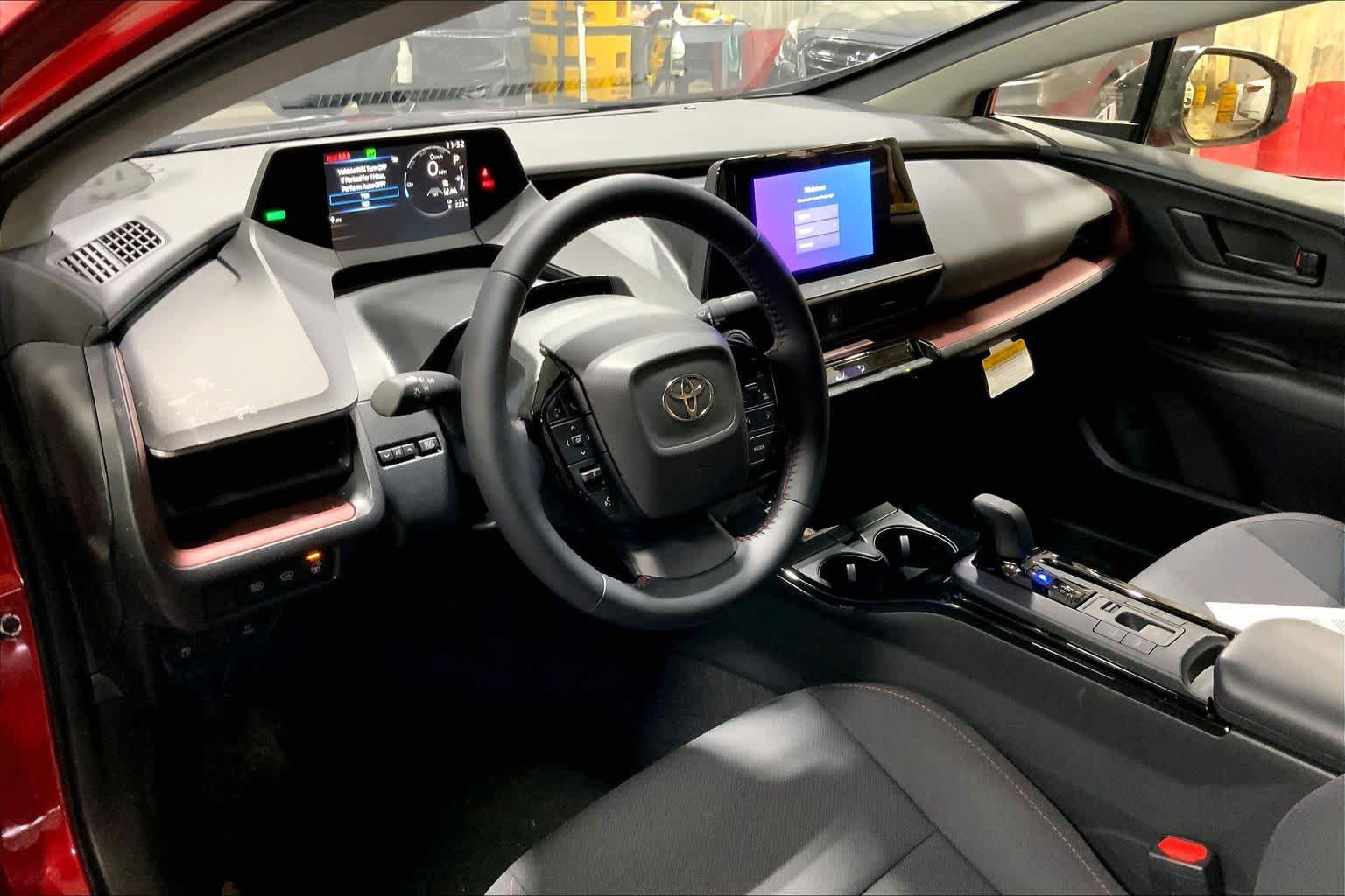 New 2026 Toyota Prius Plug-In Hybrid FWD image 8