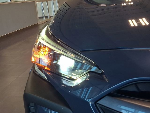 Certified 2025 Subaru Outback Limited AWD/4WD image 8