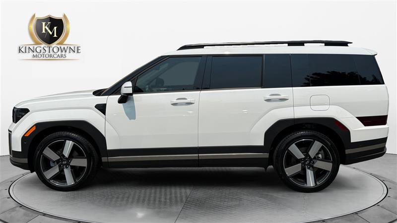 Used 2026 Hyundai Santa Fe Limited FWD image 2