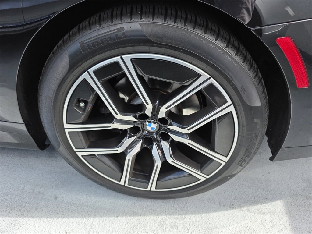 Certified 2023 BMW 740i image 18