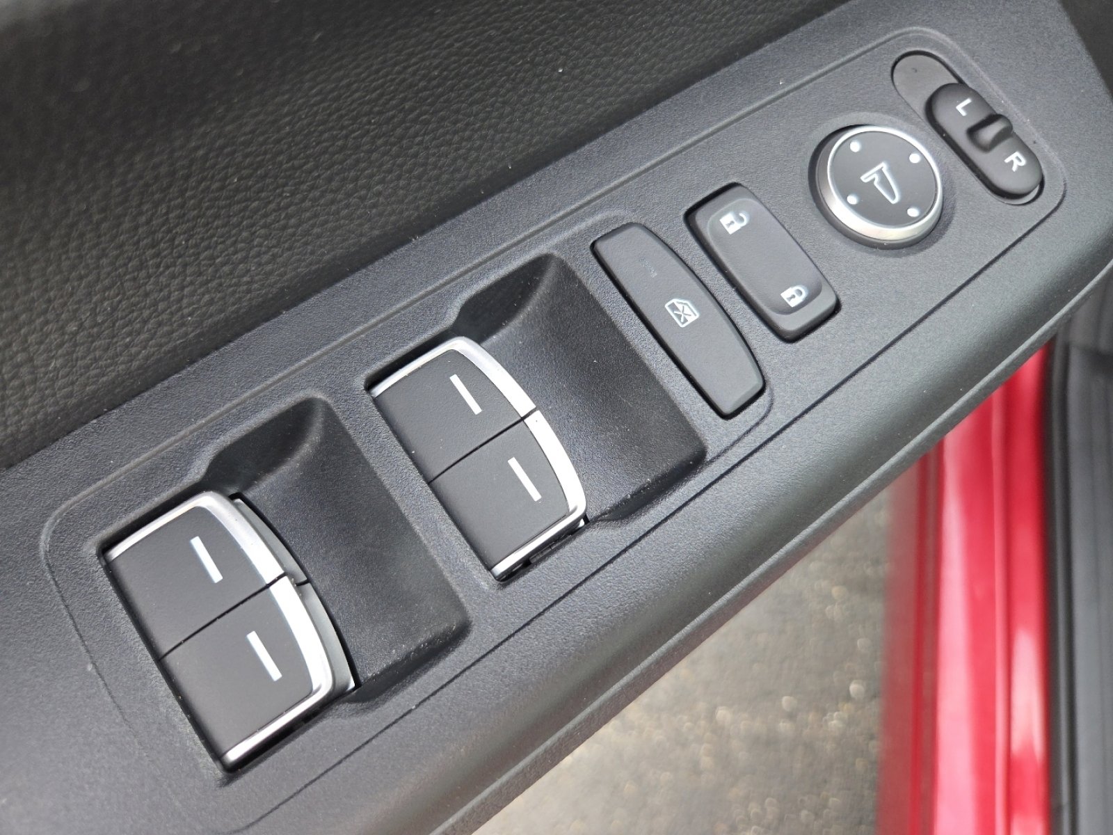 Certified 2025 Honda CR-V EX-L image 28