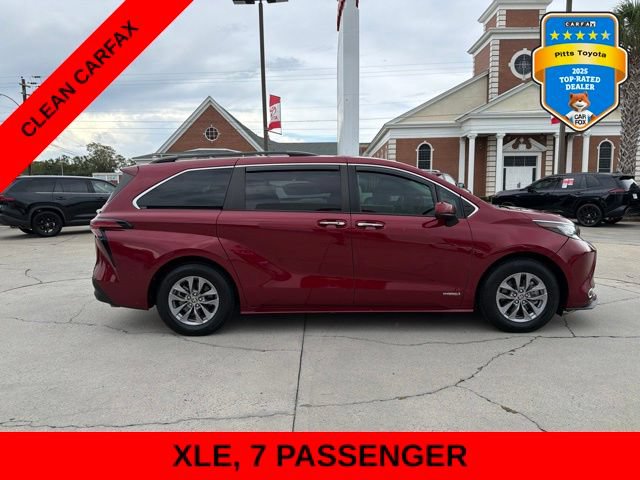 Used 2021 Toyota Sienna XLE FWD image 4