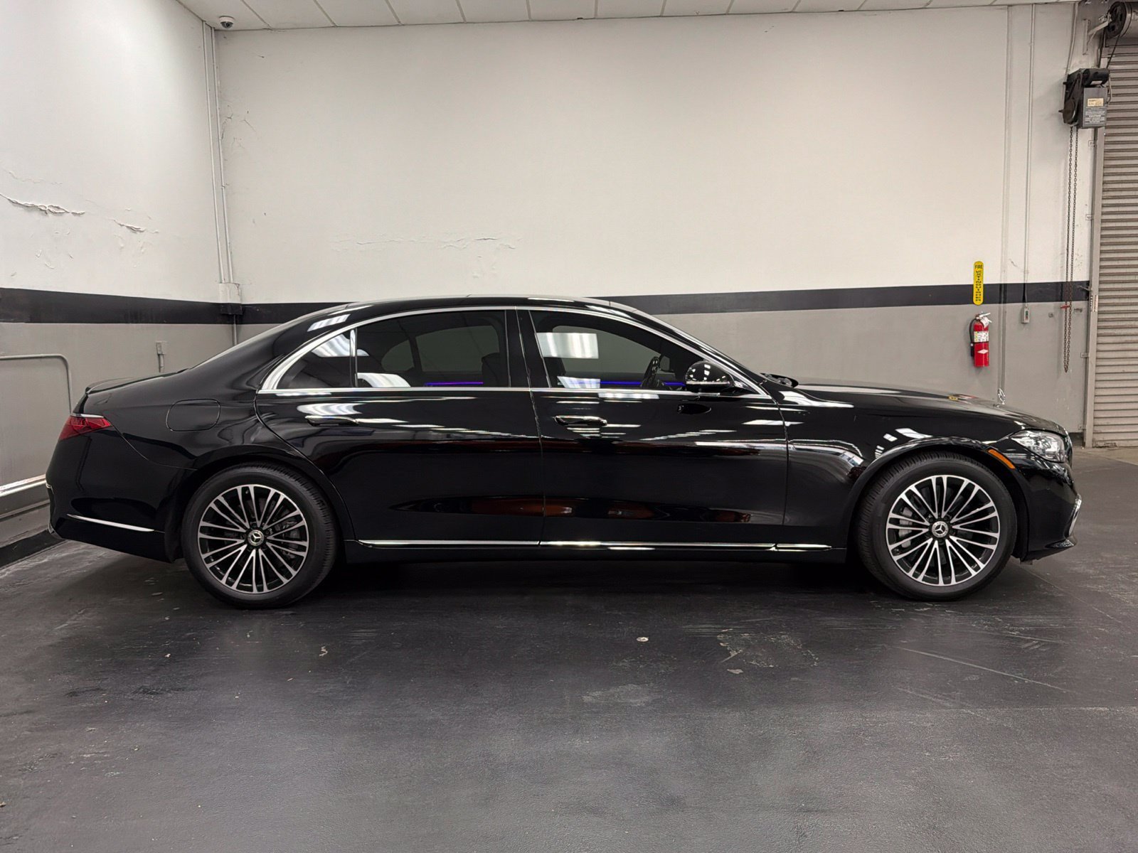 Certified 2024 Mercedes-Benz S 580e 4MATIC Sedan image 3