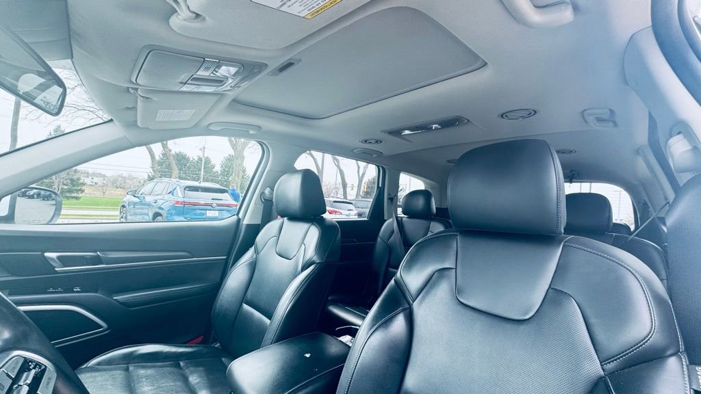 Used 2022 Kia Telluride S image 9