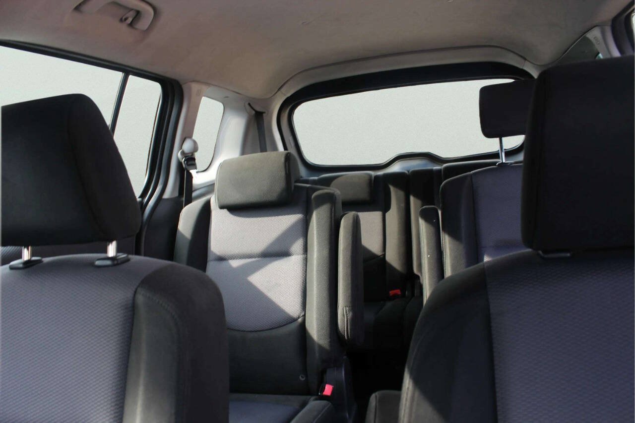 Used 2006 MAZDA MAZDA5 Touring FWD image 8