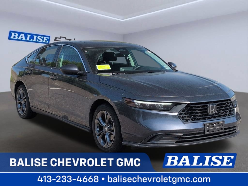 Used 2023 Honda Accord EX image 1
