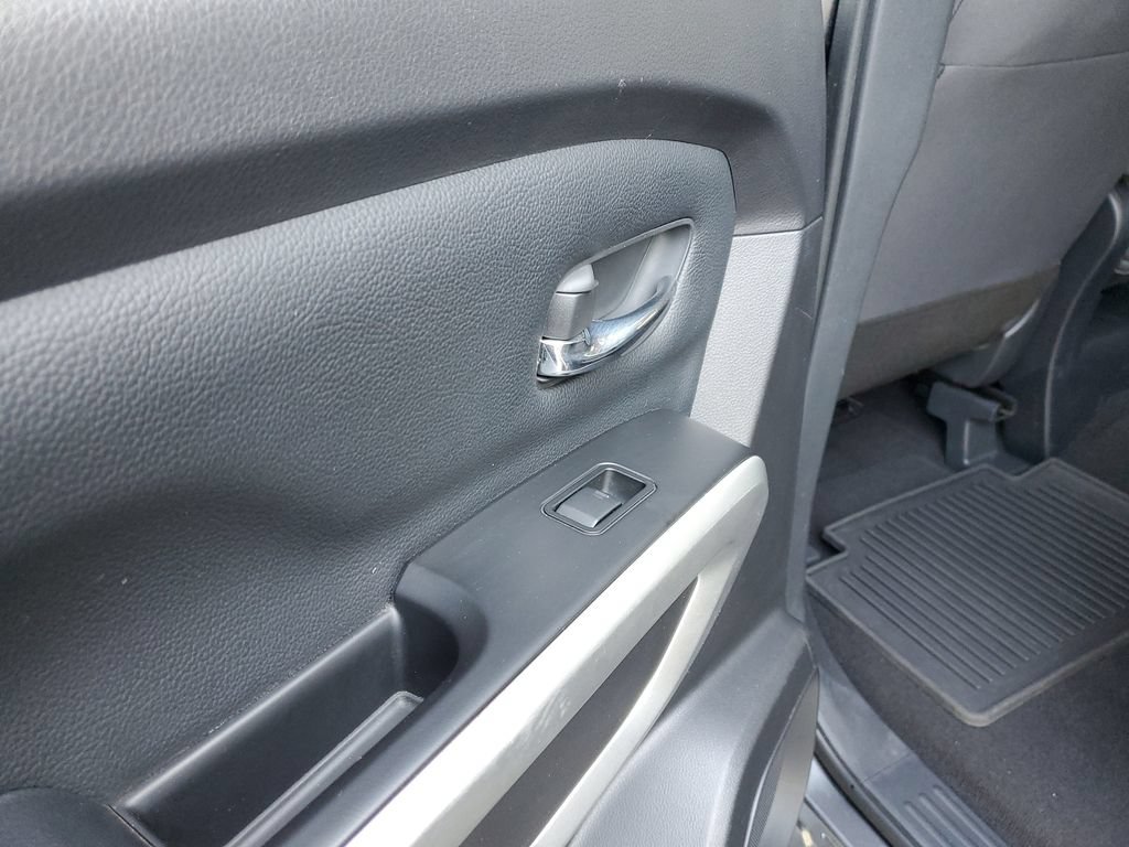 Certified 2024 Nissan Titan SV AWD/4WD image 11