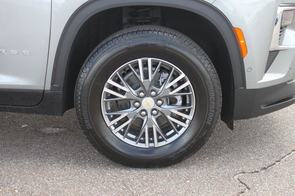 New 2026 Chevrolet Traverse LT w/ Enhanced Driving Package FWD image 5