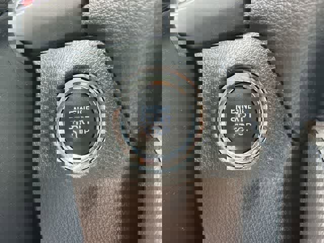 Used 2021 Toyota RAV4 XLE image 10