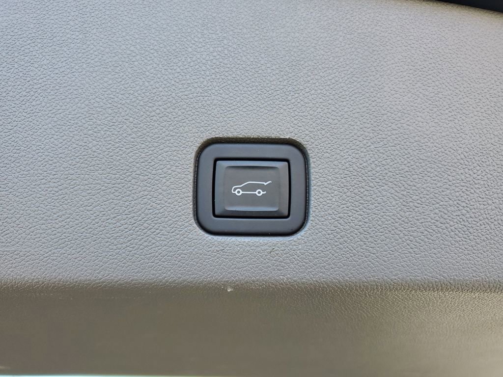 Used 2024 Cadillac XT6 Premium Luxury w/ LPO, Floor Liner Package image 35